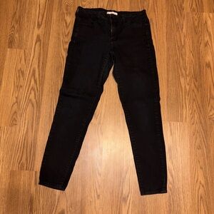 SO Women's Classic Black Skinny Jeans